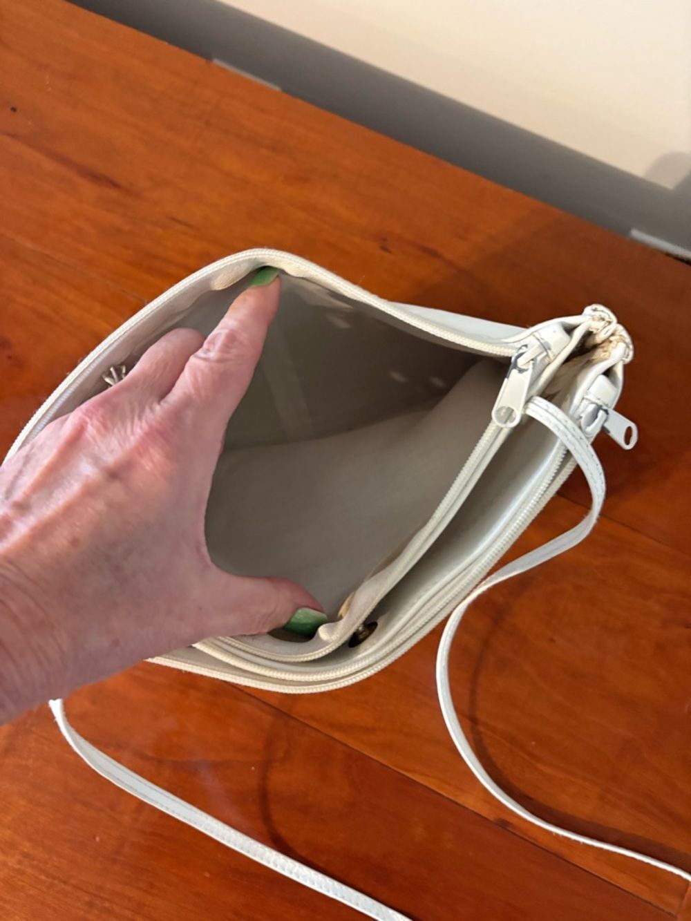 White Leather Y2K Shoulder Bag Baguette Purse - Picture 8 of 9